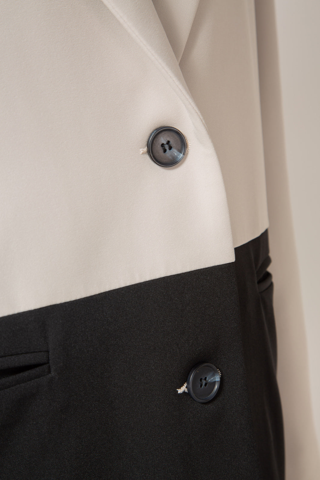 Ivory and black colour block blazer_5