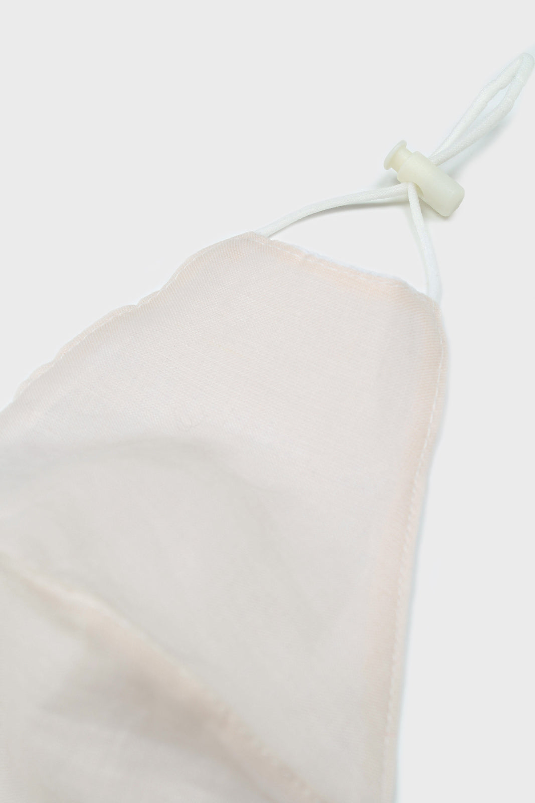 Ultra pale pink light linen face mask_1