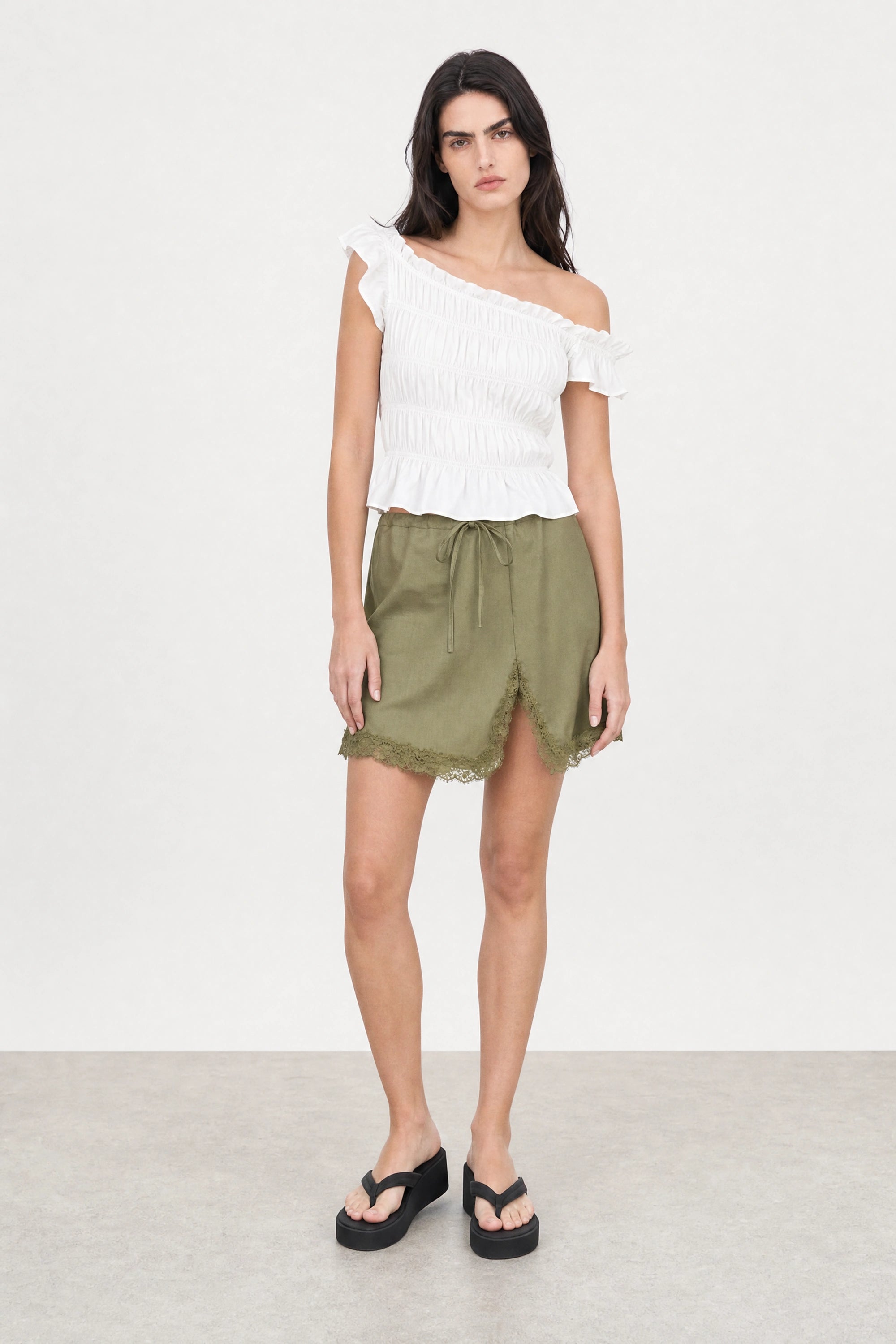 White wide ruched asymmetric tank_2