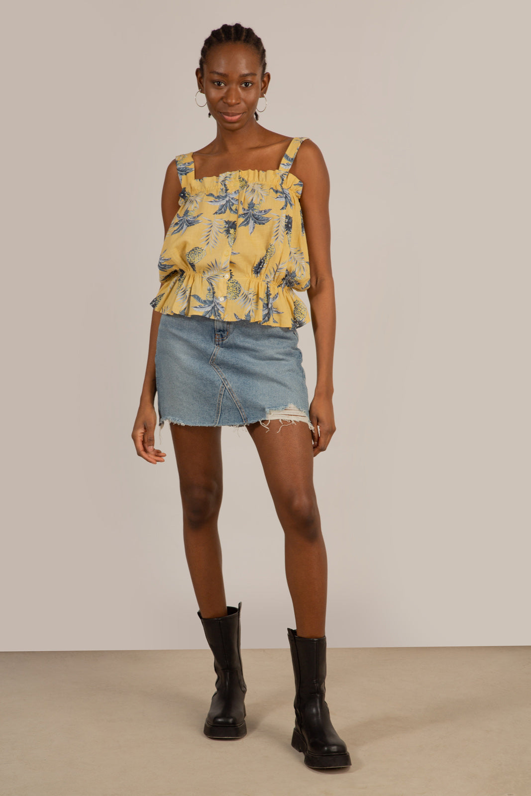 Mustard pineapple print button front tank_4