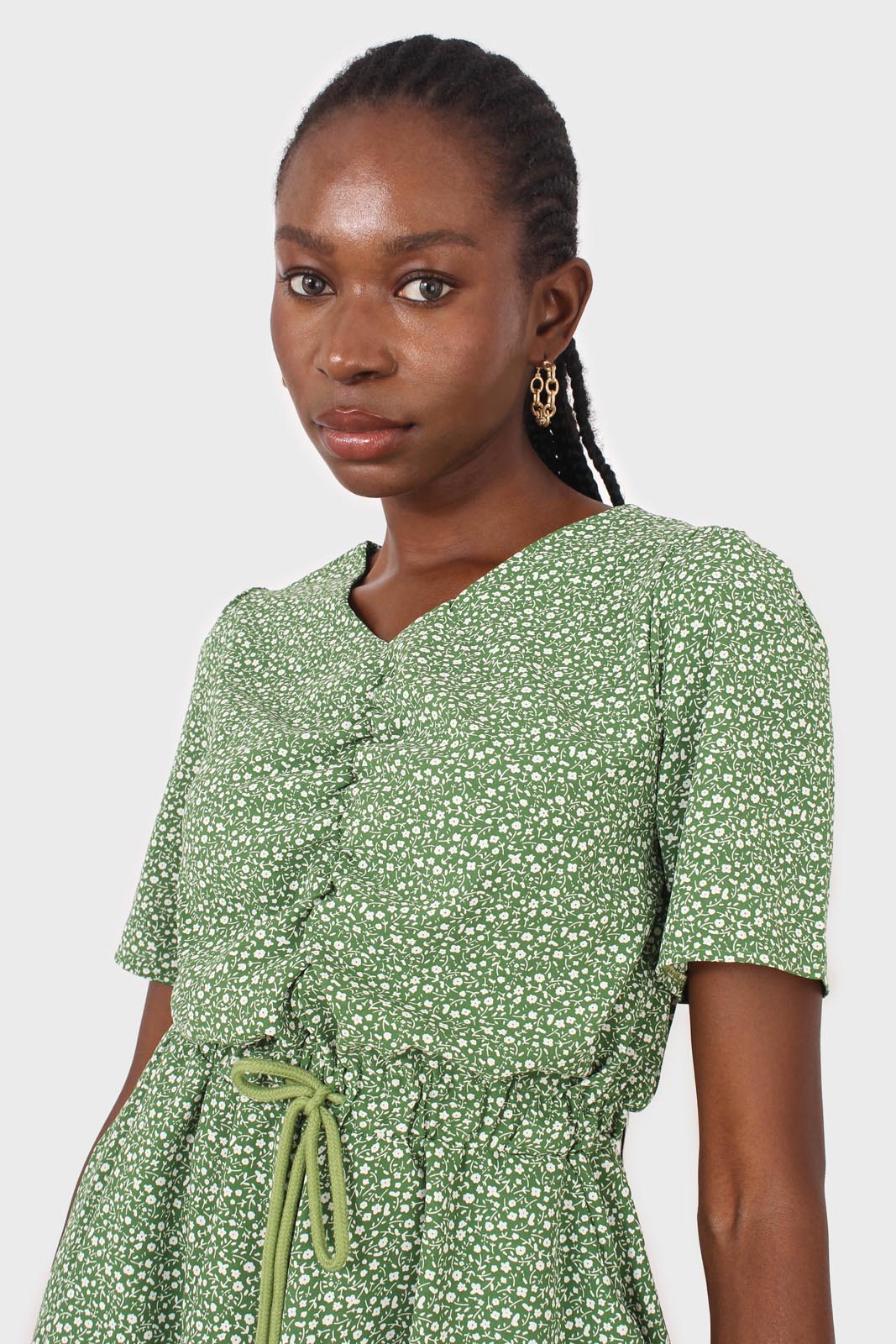 Green and white floral print tie waist romper_8