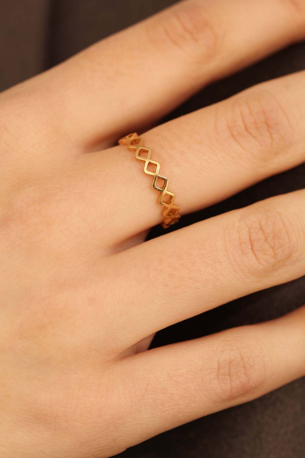 Gold zig zag diamonds ring_2