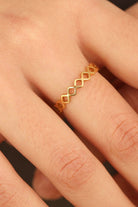 Gold zig zag diamonds ring_3