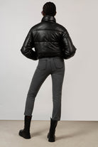 Black vegan leather cropped puffer jacket_10