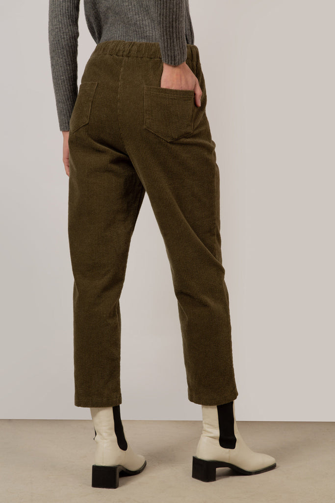 Khaki corduroy loose fit drawstring trousers_4