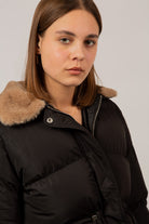 Black and brown fur collar puffer jacket_10