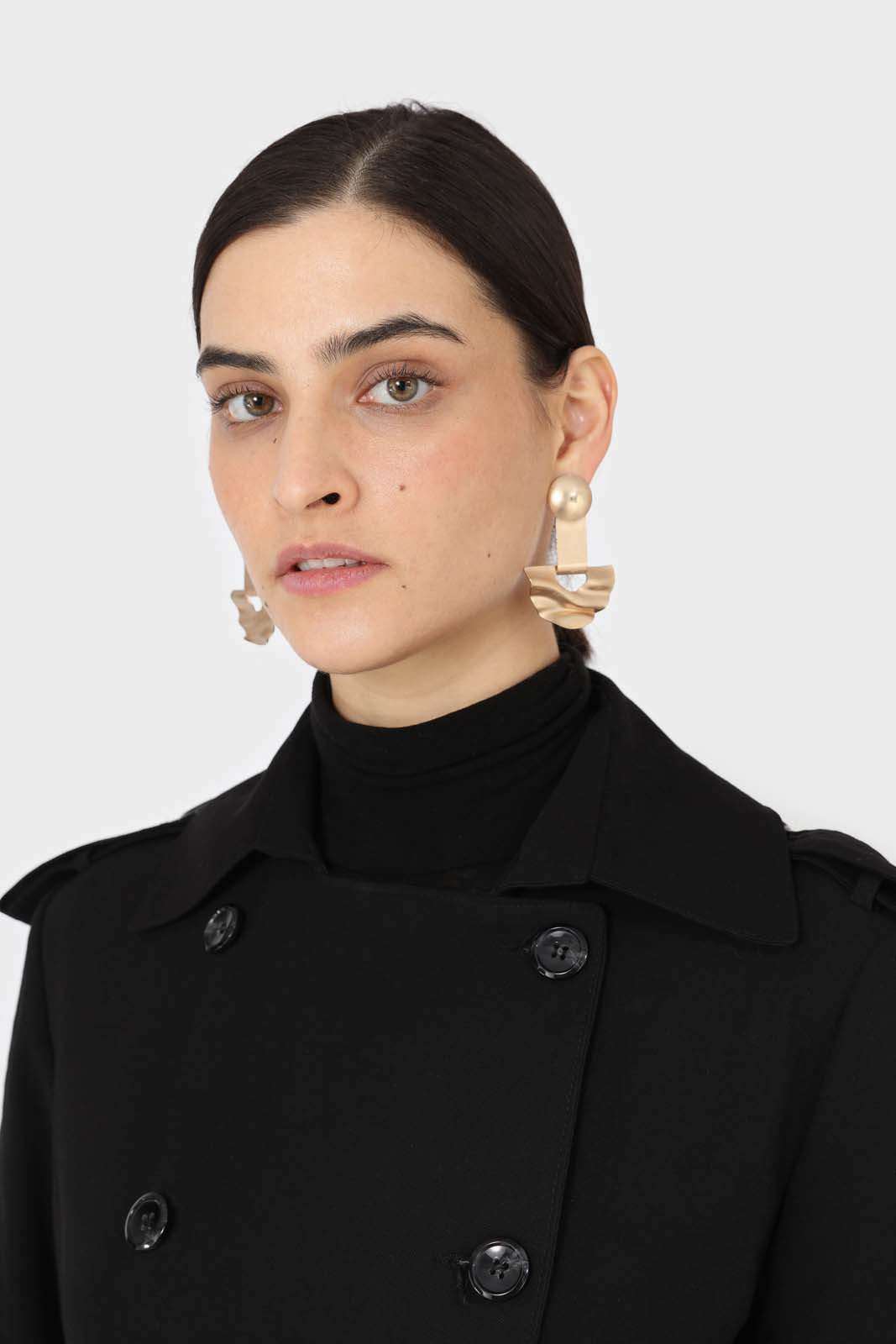 Black soft double breasted belted trench coat_8