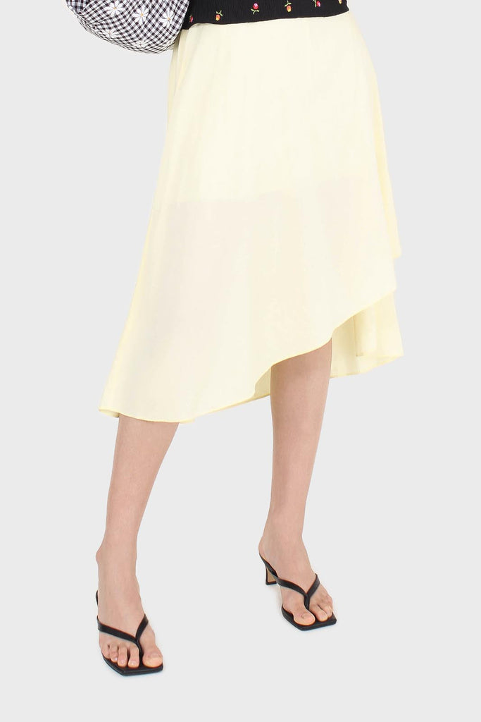 Pale yellow asymmetric hem midi skirt_5