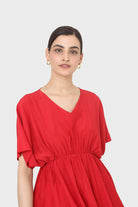 Bright red V-neck wrinkled blouse_5
