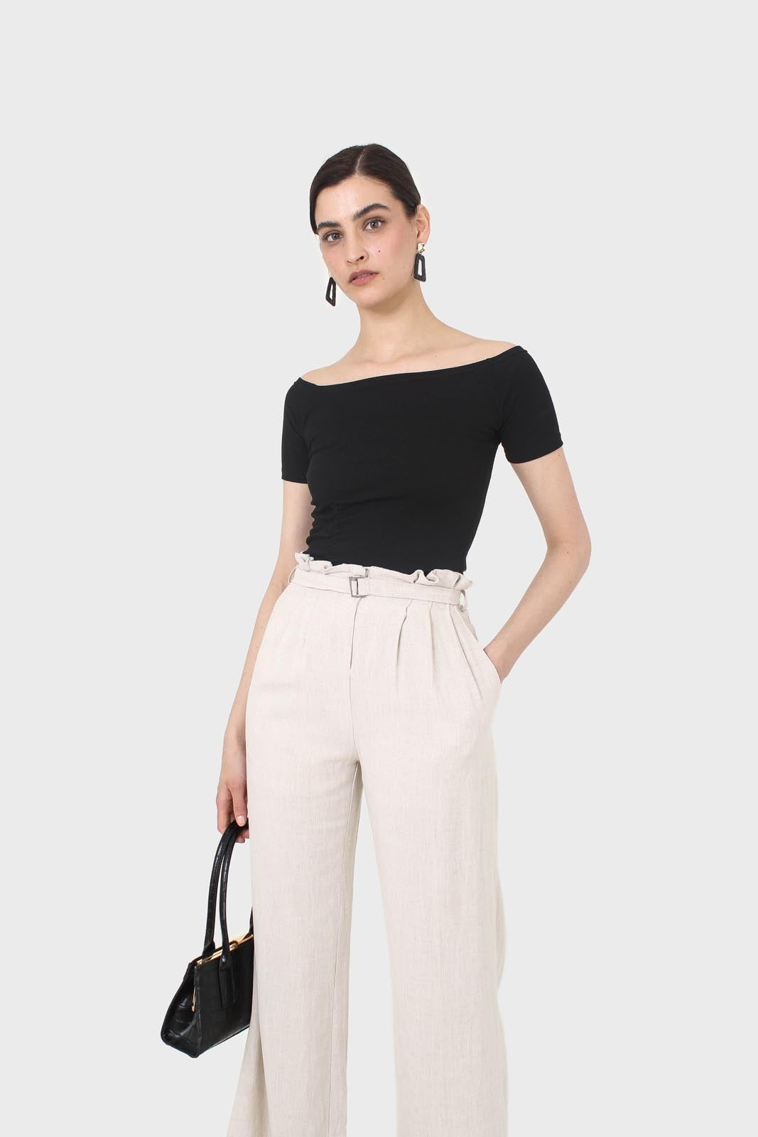 Black side shirring off shoulder tee_9