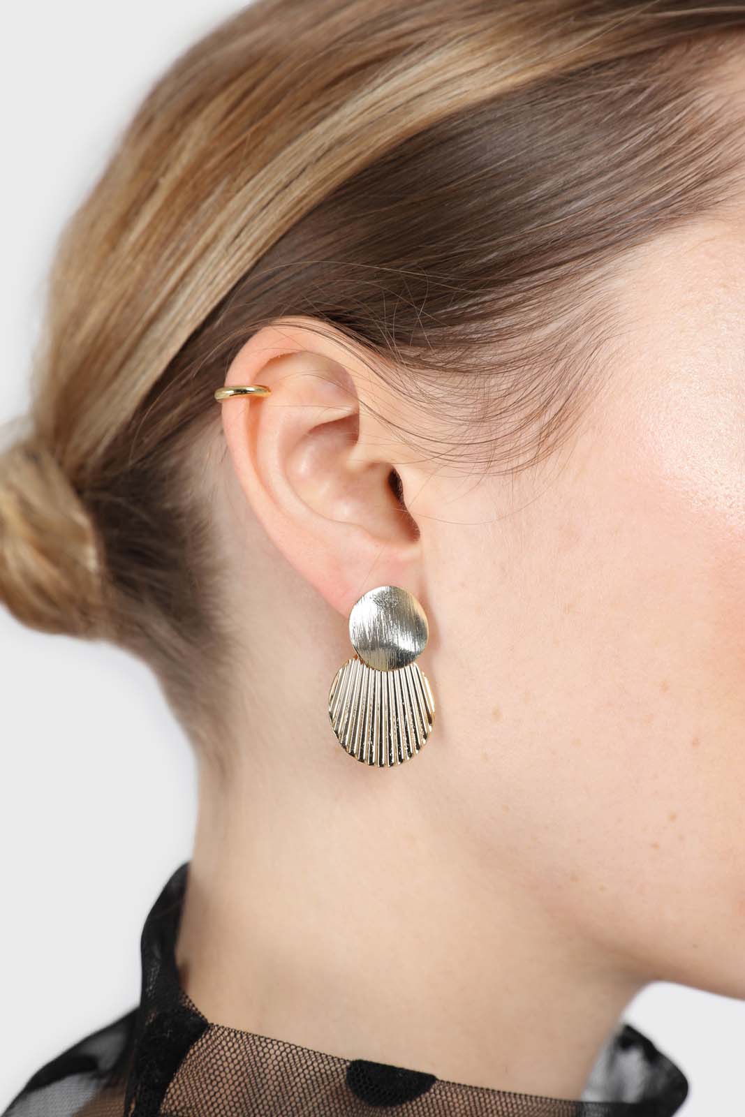 Large gold double circle earrings_1