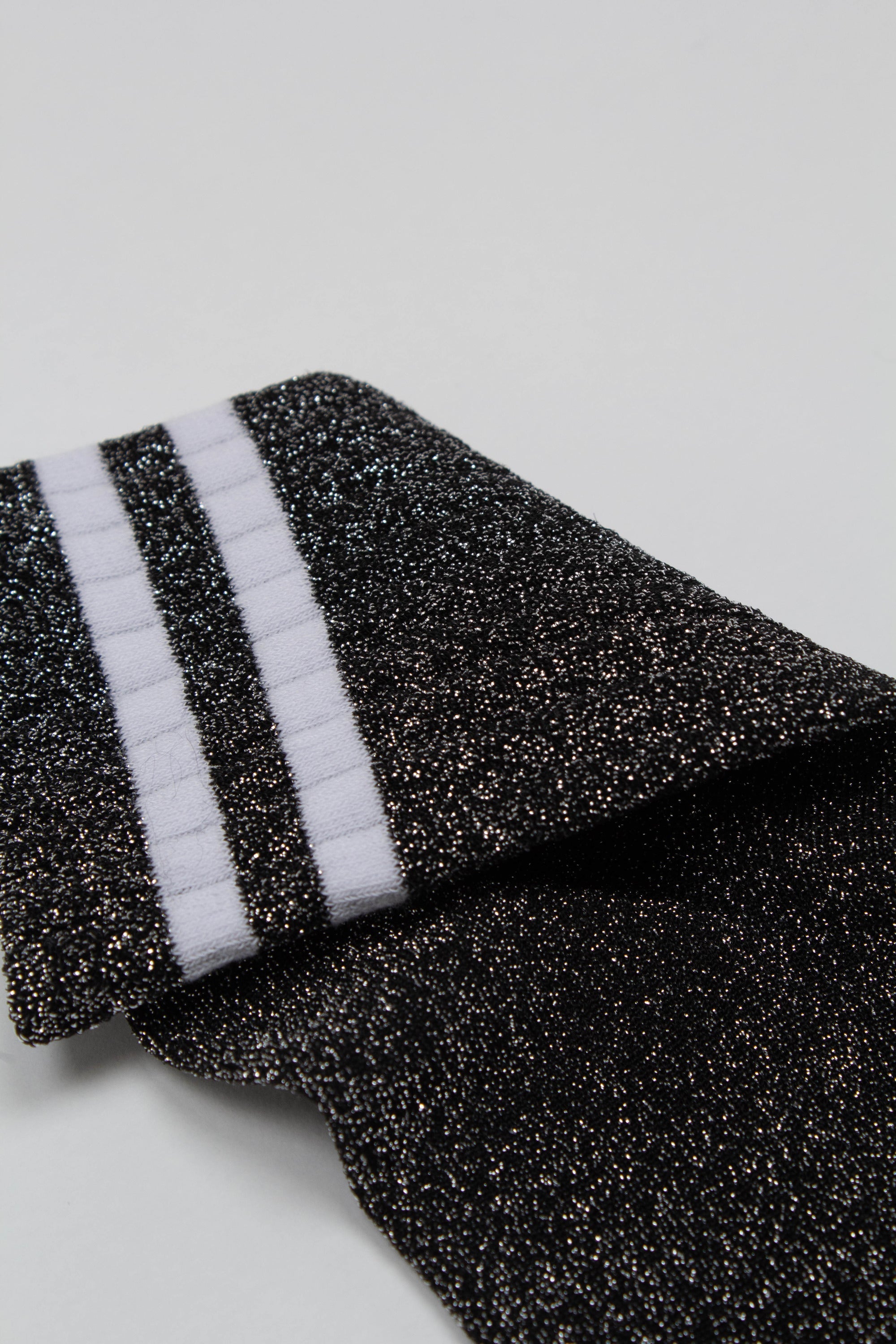 Dark silver metallic white varsity stripe socks_4