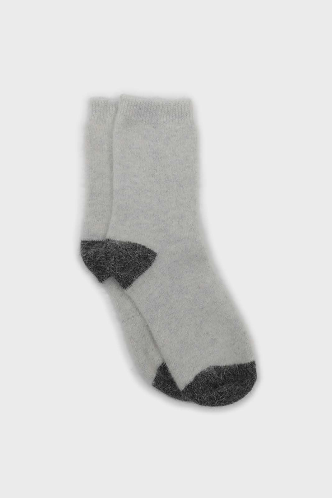 Ivory and charcoal furry color block angora socks_5