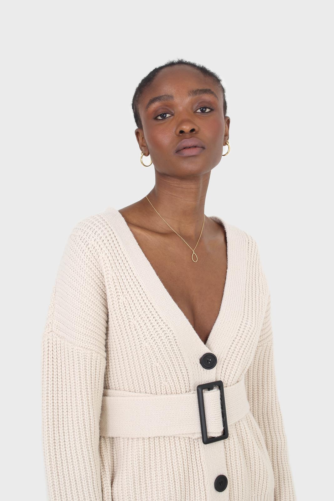 Ivory ribbed belted dark button half cardigan_8