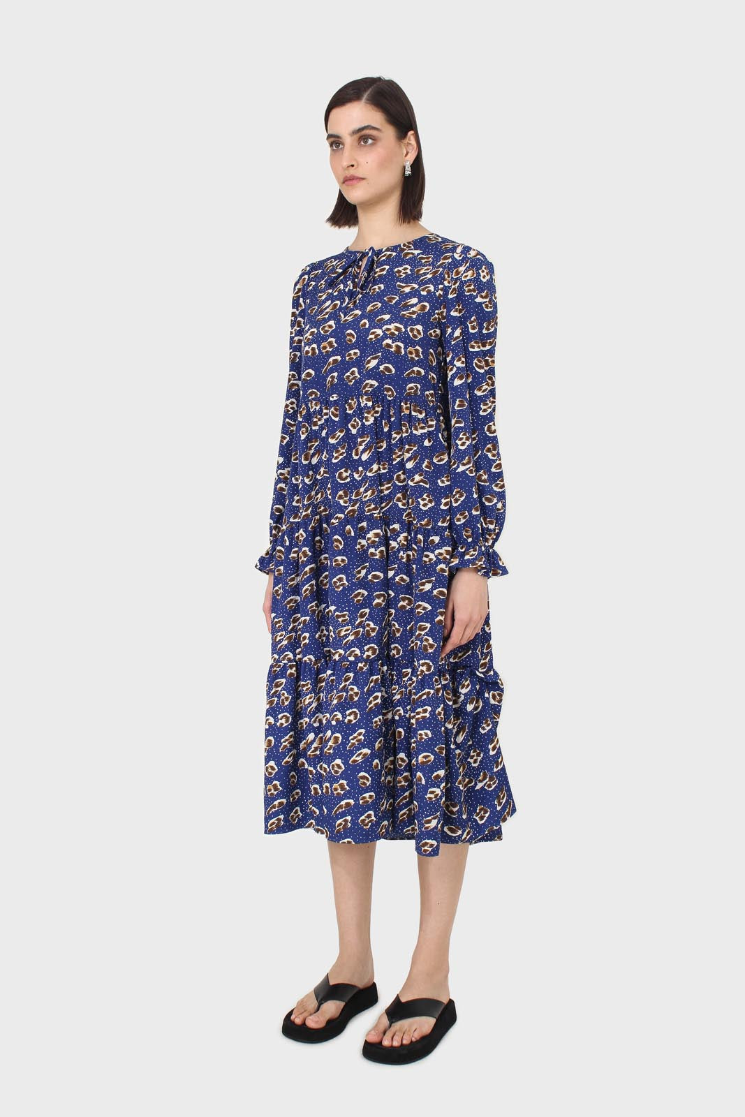 Cobalt floral printed tiered ruffle maxi dress_4