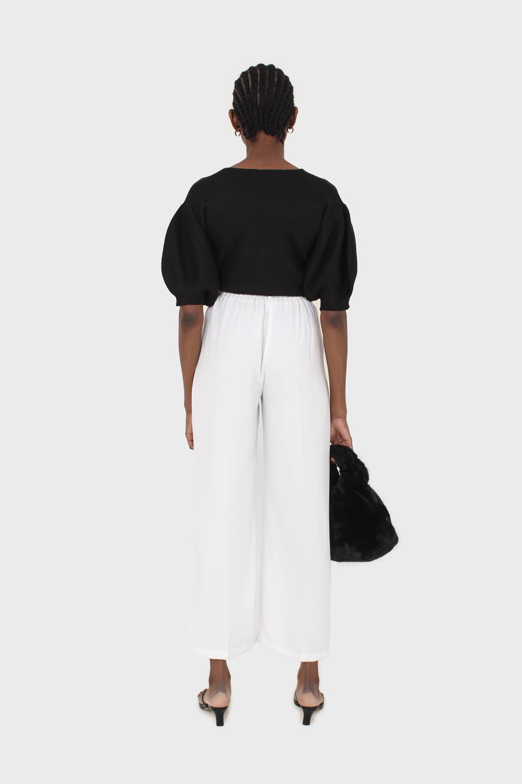 Black short balloon sleeved jumper_4