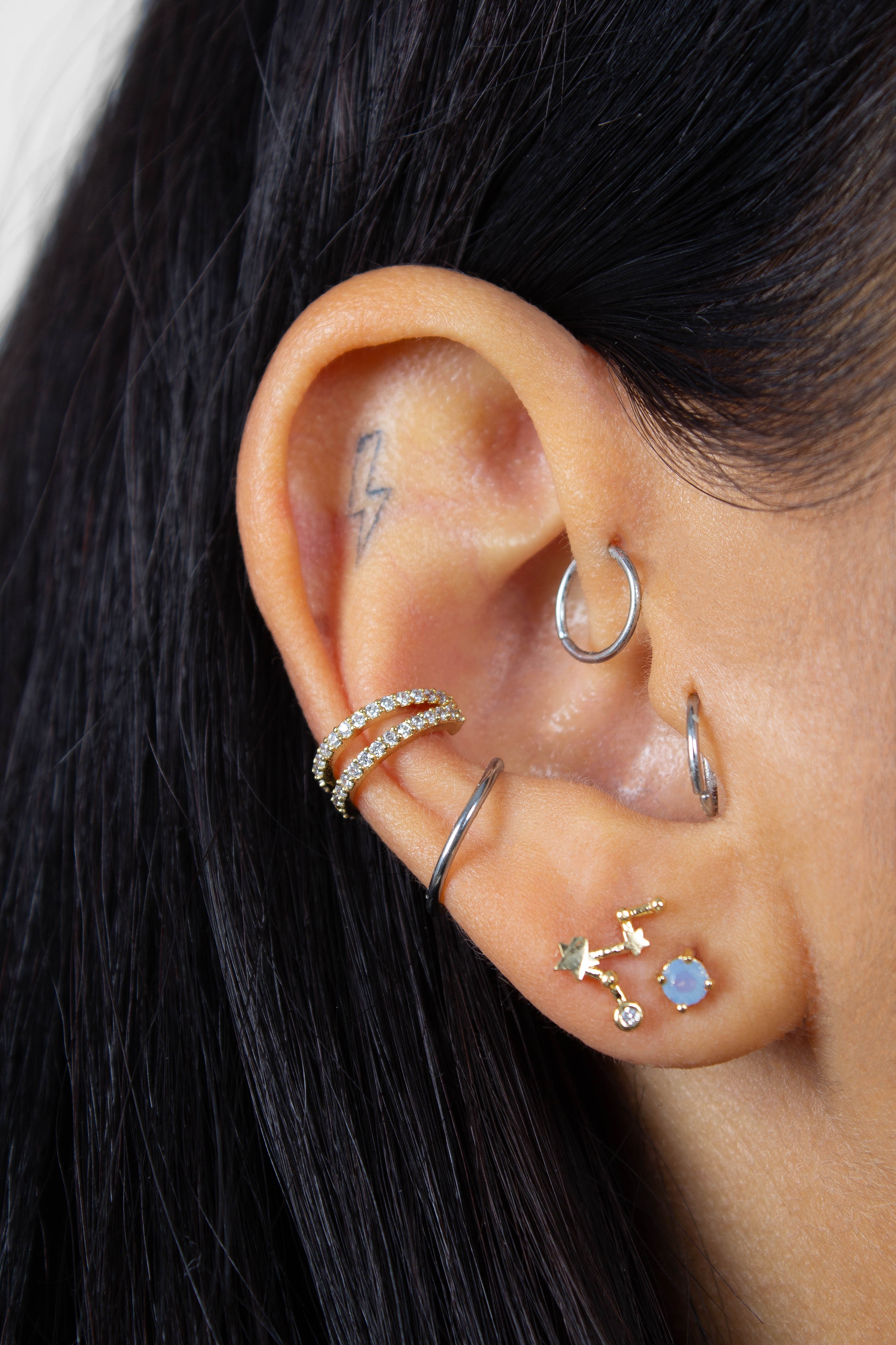 Gold birthstone zodiac earrings / Mar - Aquamarine light blue_3