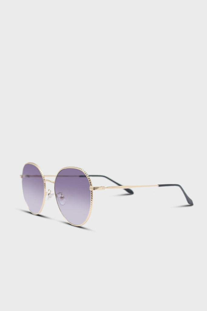 Black graded lens gold frame aviator sunglasses_5