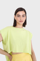 Green high low hem padded muscle tee_1
