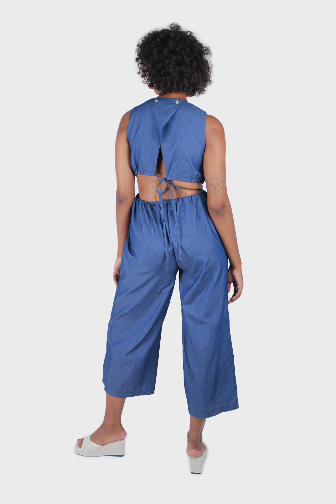 Blue chambray peek back square neck jumpsuit_4