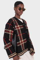 Black and beige bold checked cardigan_5