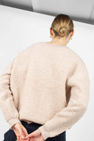 Ivory poodle textured V-neck jumper_4