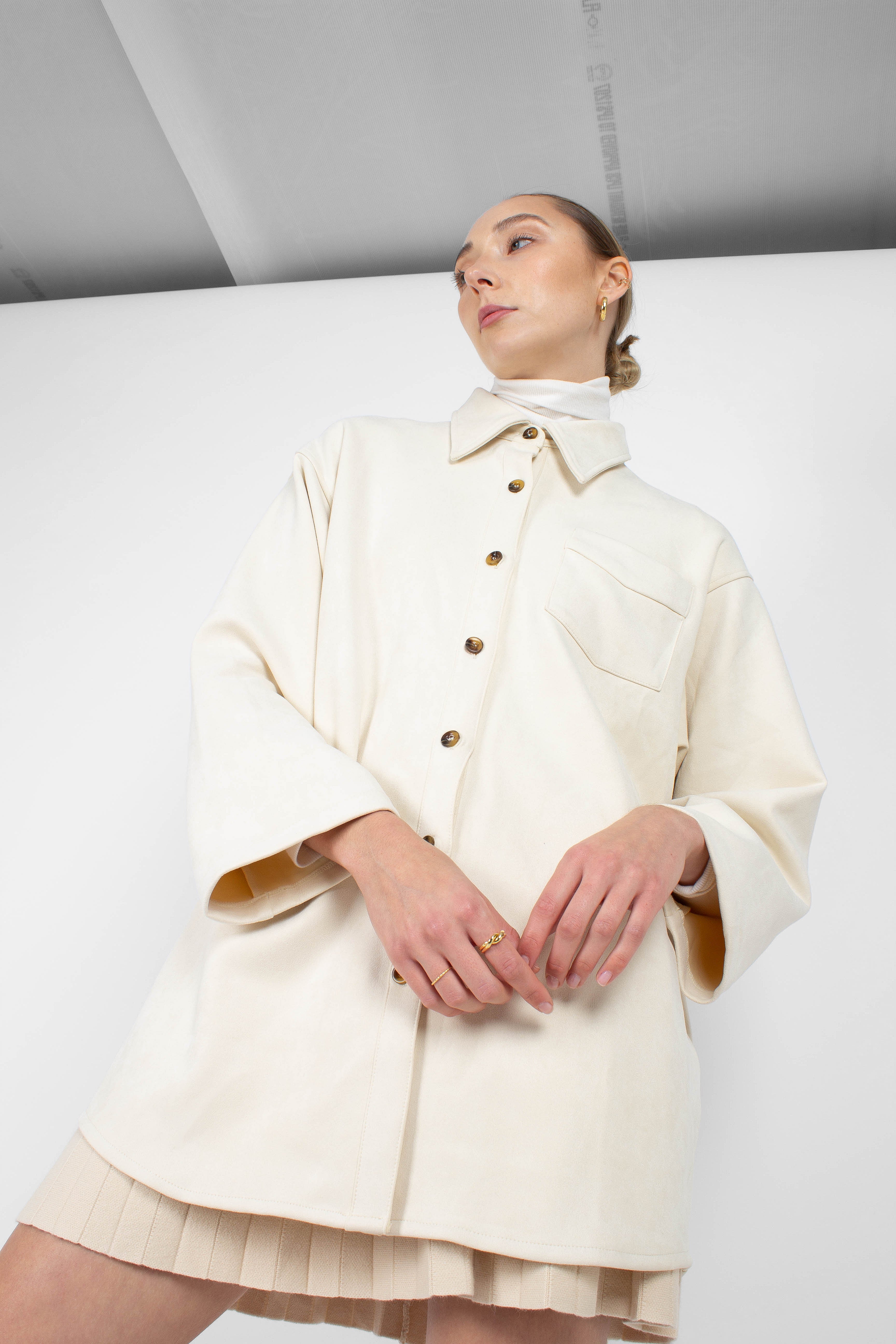 Ivory vegan suede oversized shirt_5