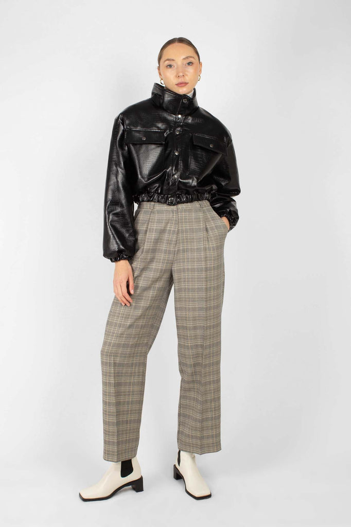 Grey checked high waisted loose fit trousers_3