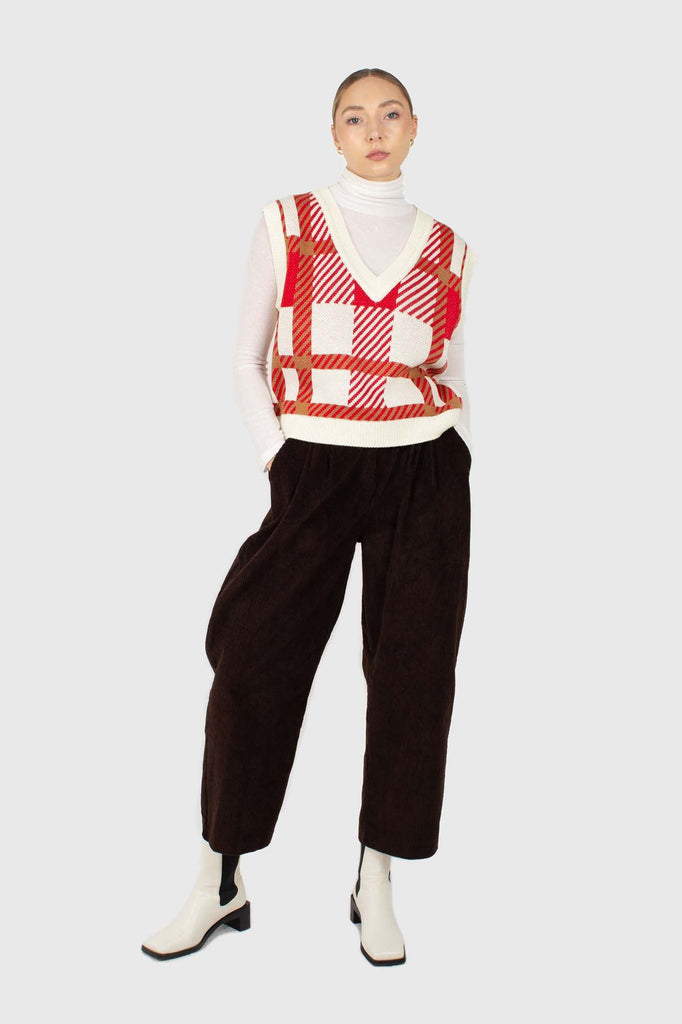 Ivory and red plaid knit vest_2
