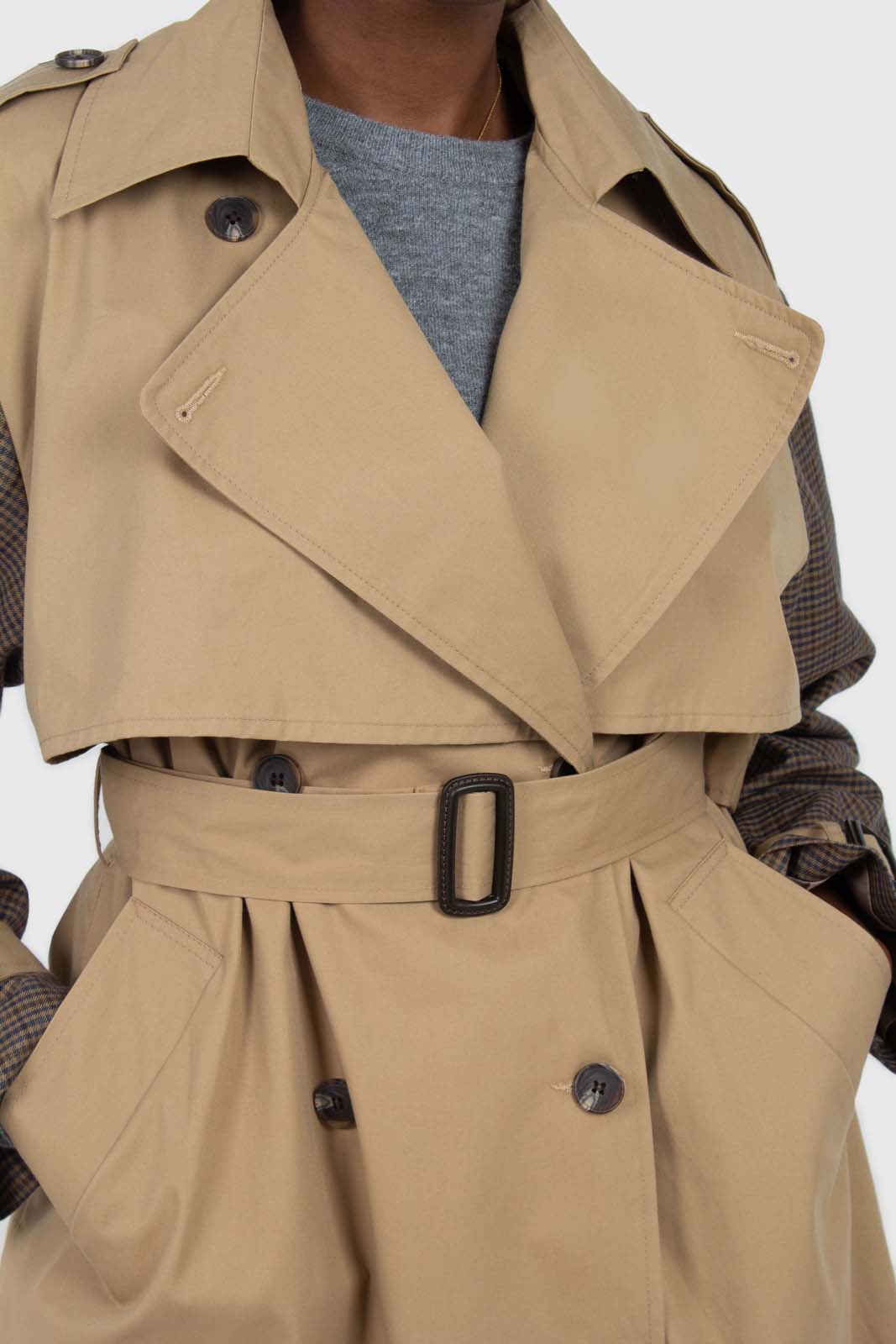 Beige and brown checked sleeve trench coat_4