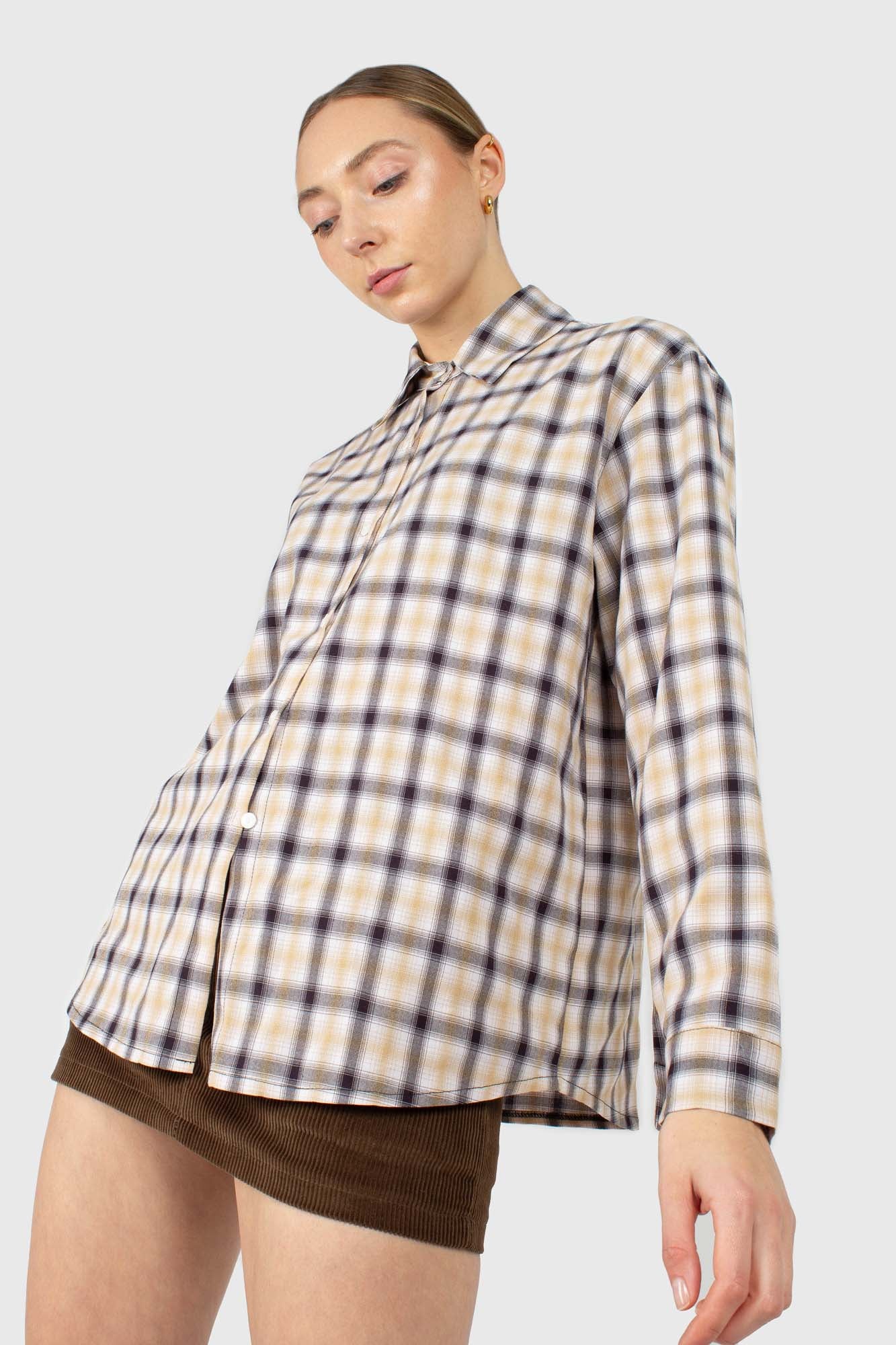 Beige and black plaid soft shirt_3