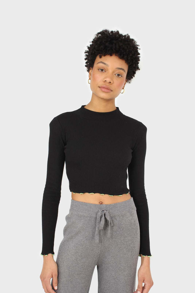 Black and neon ruffle trim cropped top_5