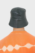 Green vegan leather bucket hat_3