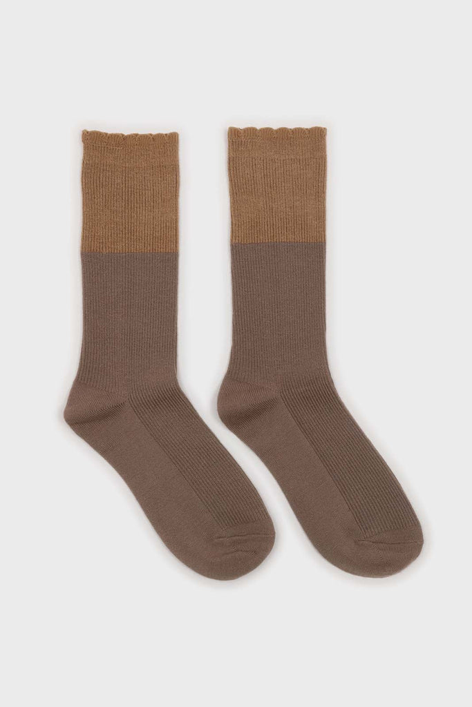 Cocoa and beige colorblock long socks_4