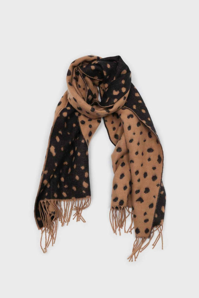 Camel and black leopard intarsia scarf_3