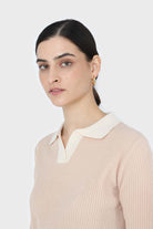 Beige and white contrast collar knit top_5