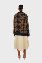 Navy and khaki houndstooth oversized jumper_5