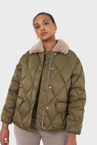 Khaki faux fur collar diamond puffer jacket_1