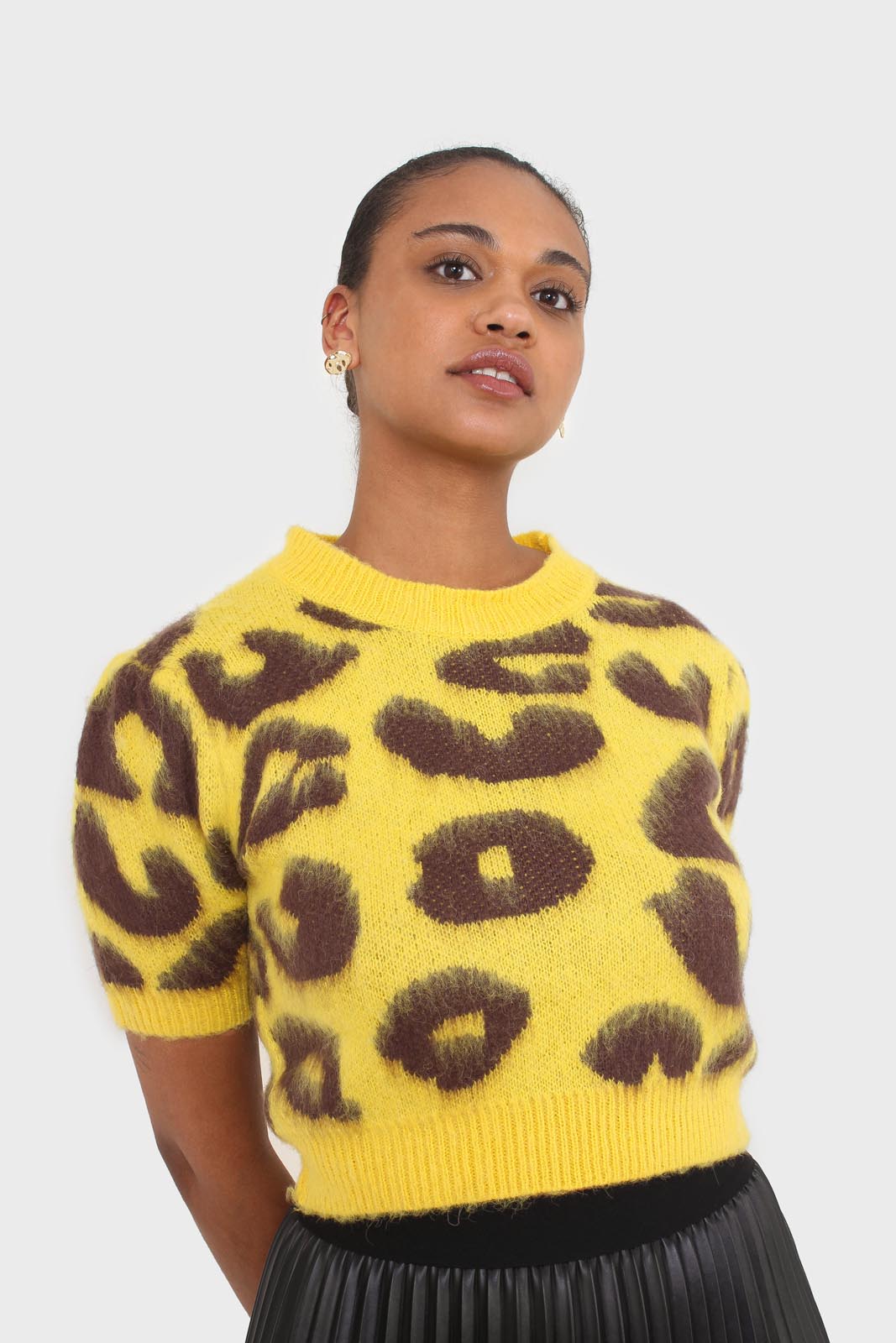 Yellow and brown brushed leopard knit tee_6