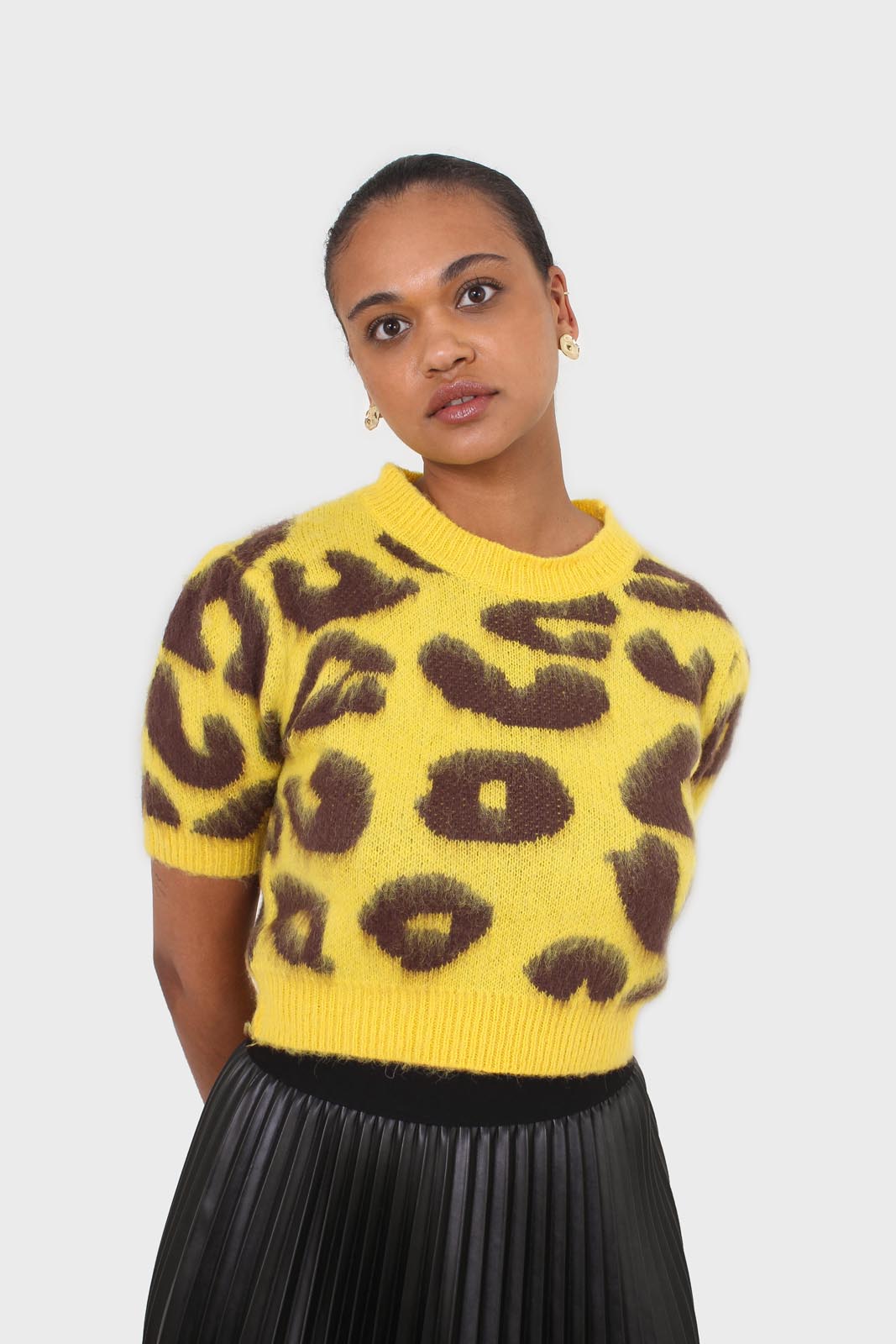 Yellow and brown brushed leopard knit tee_10