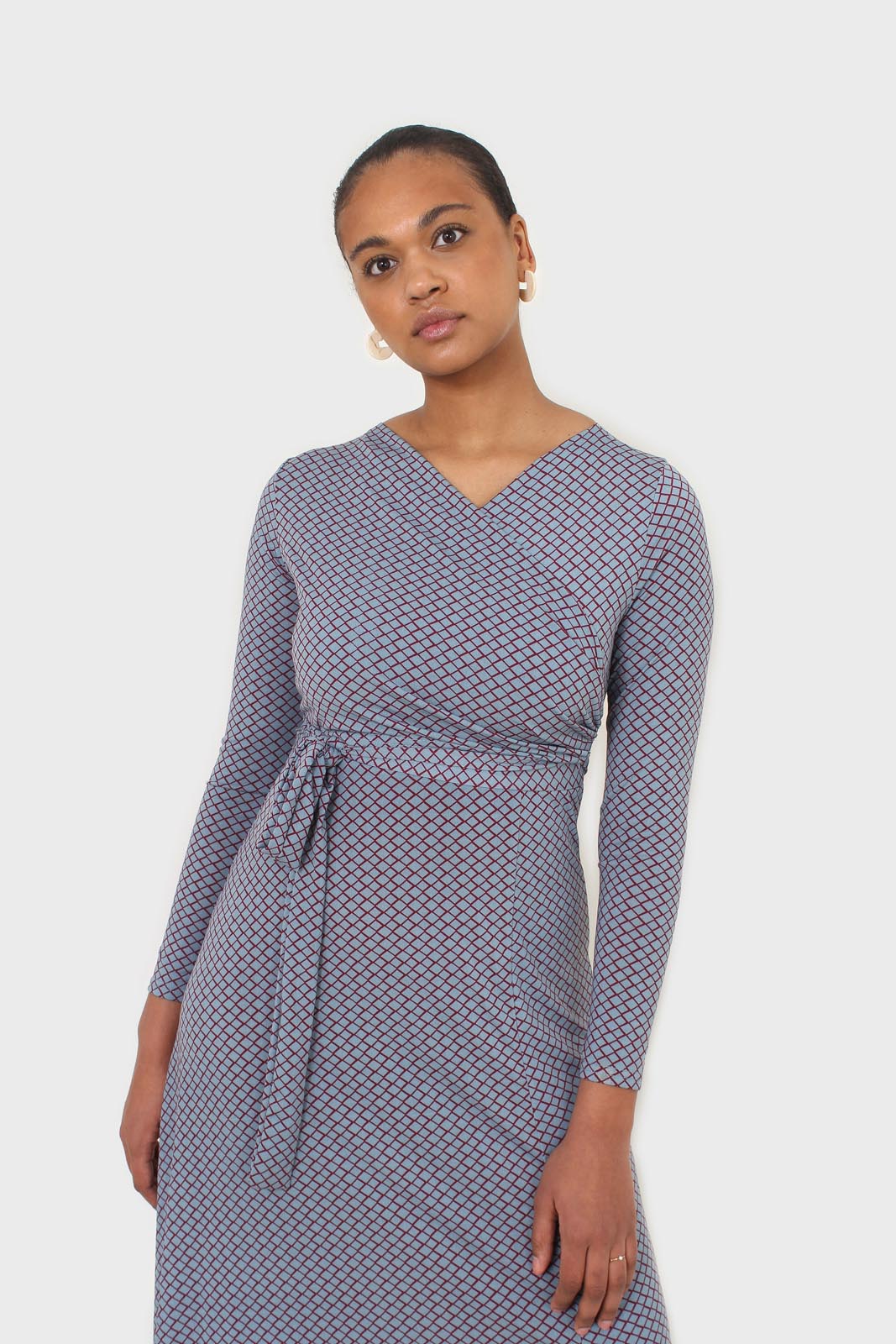 Blue and purple diamond jersey wrap dress_9