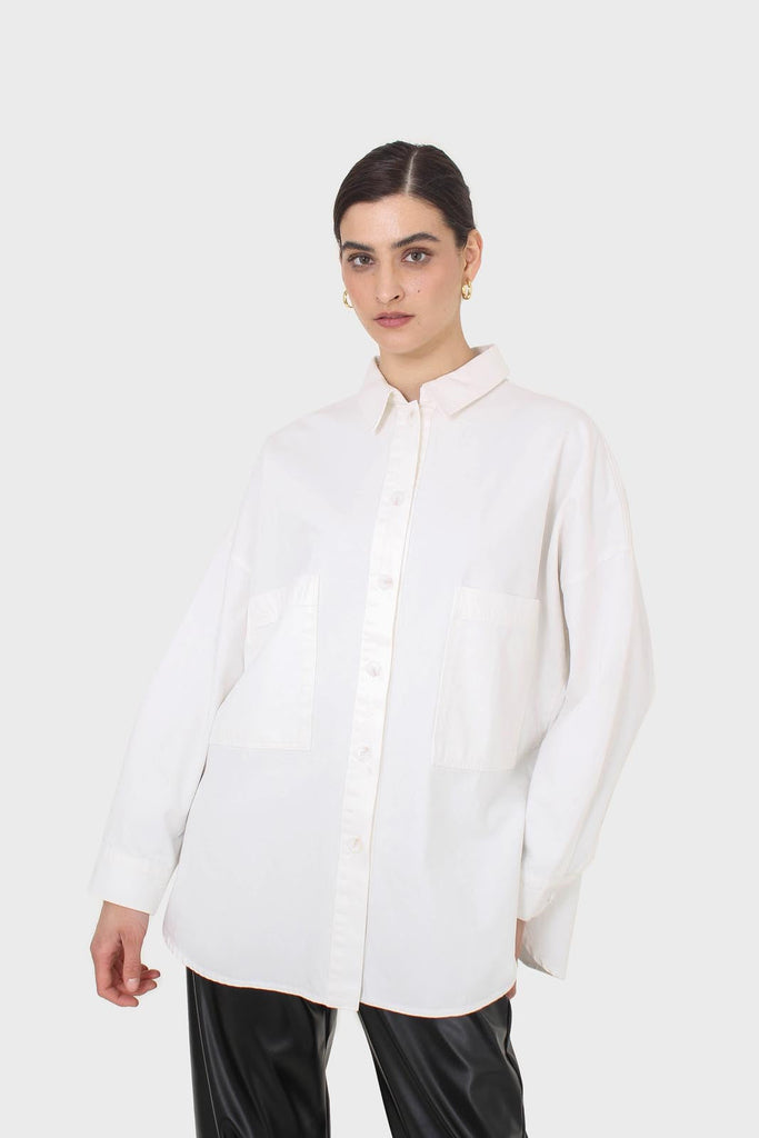White large patch pocket oversized shirt_1