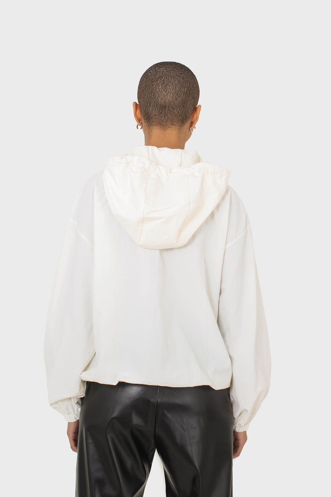 Ivory and navy V color block windbreaker_2