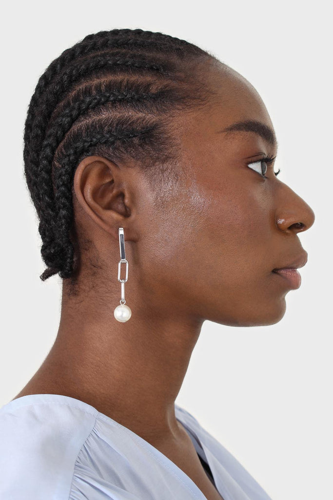 Silver chain link pearl earrings_5