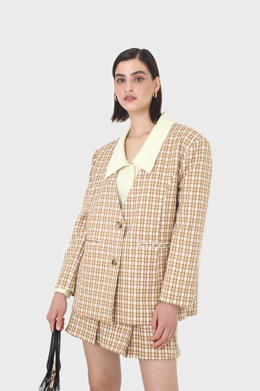 Yellow pointed collar blouse_8