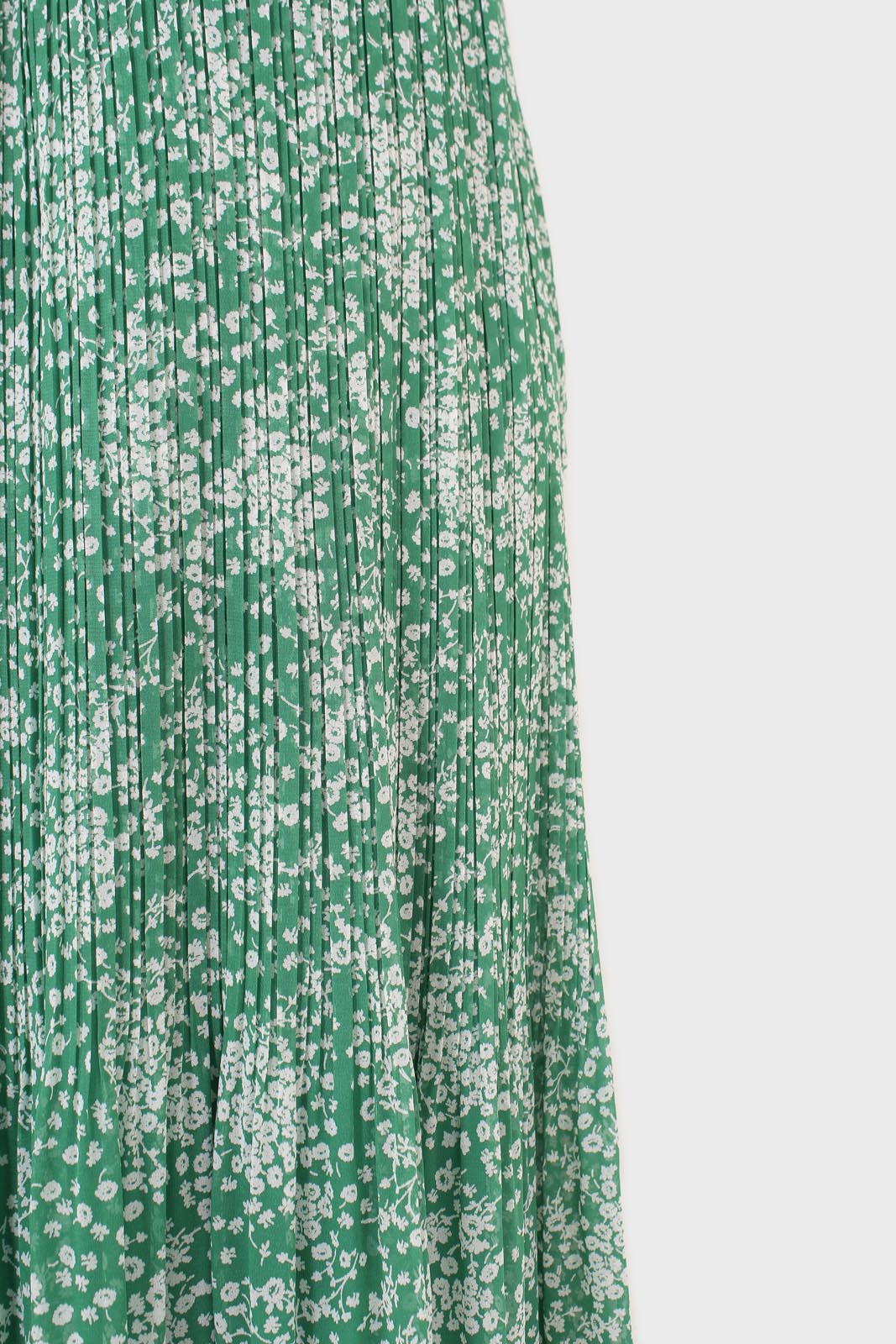 Green and white printed pleated midi skirt_3