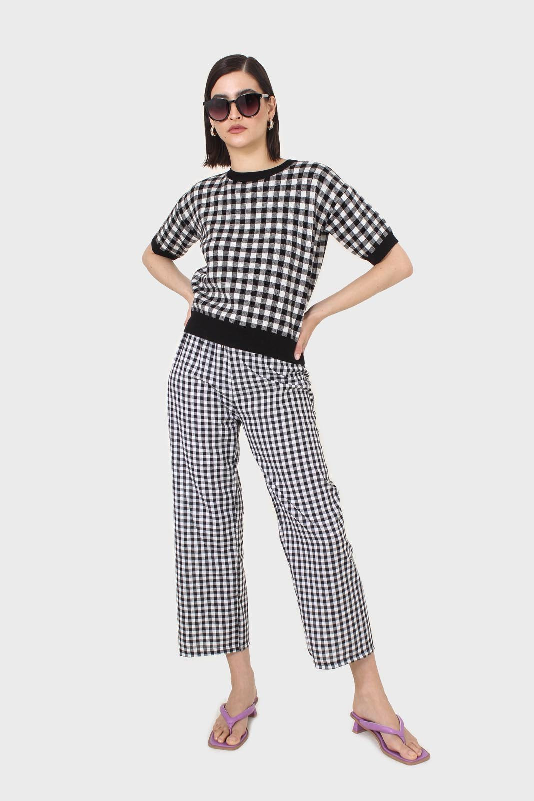 Black and white gingham loose fit trousers_4