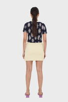 Black large daisy print  cropped tee_5