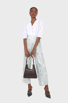 Ivory large collar pleated 3/4 sleeve pearl button blouse_3