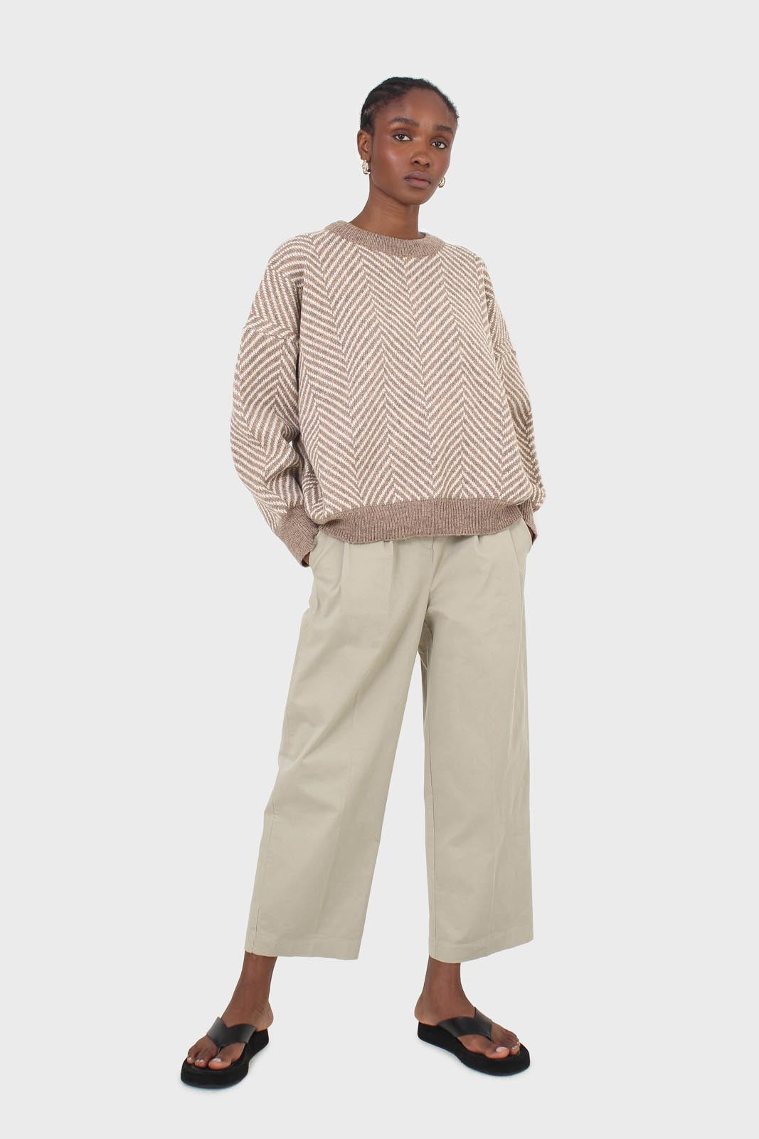 Khaki pleat front adjustable waistband trousers_2